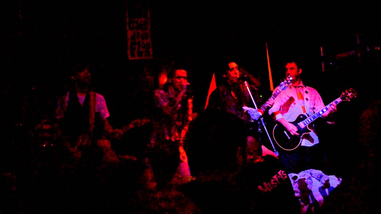 The Koalas - Rodeado de Cabras