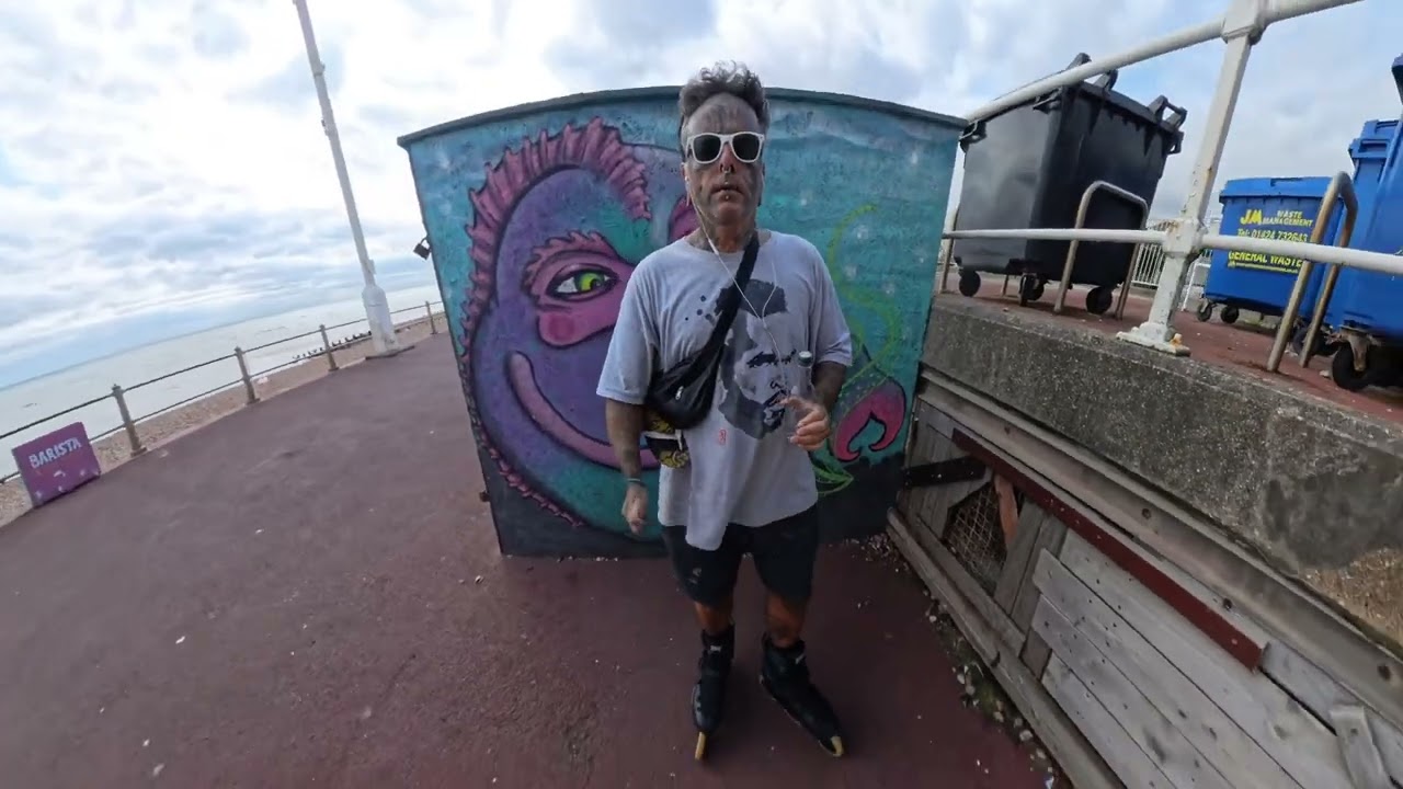 Skating on STILTS?! Trying FR1 Tri Skates with 110mm Wheels in Hastings Seafront!