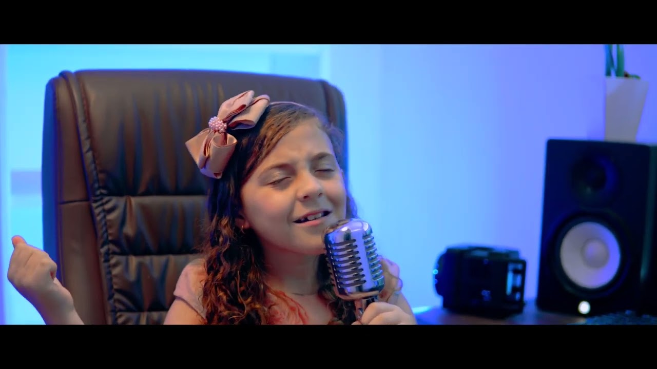 Mirella Torres - Jeov&aacute; Jireh  (Cover) |  😍😍😍
