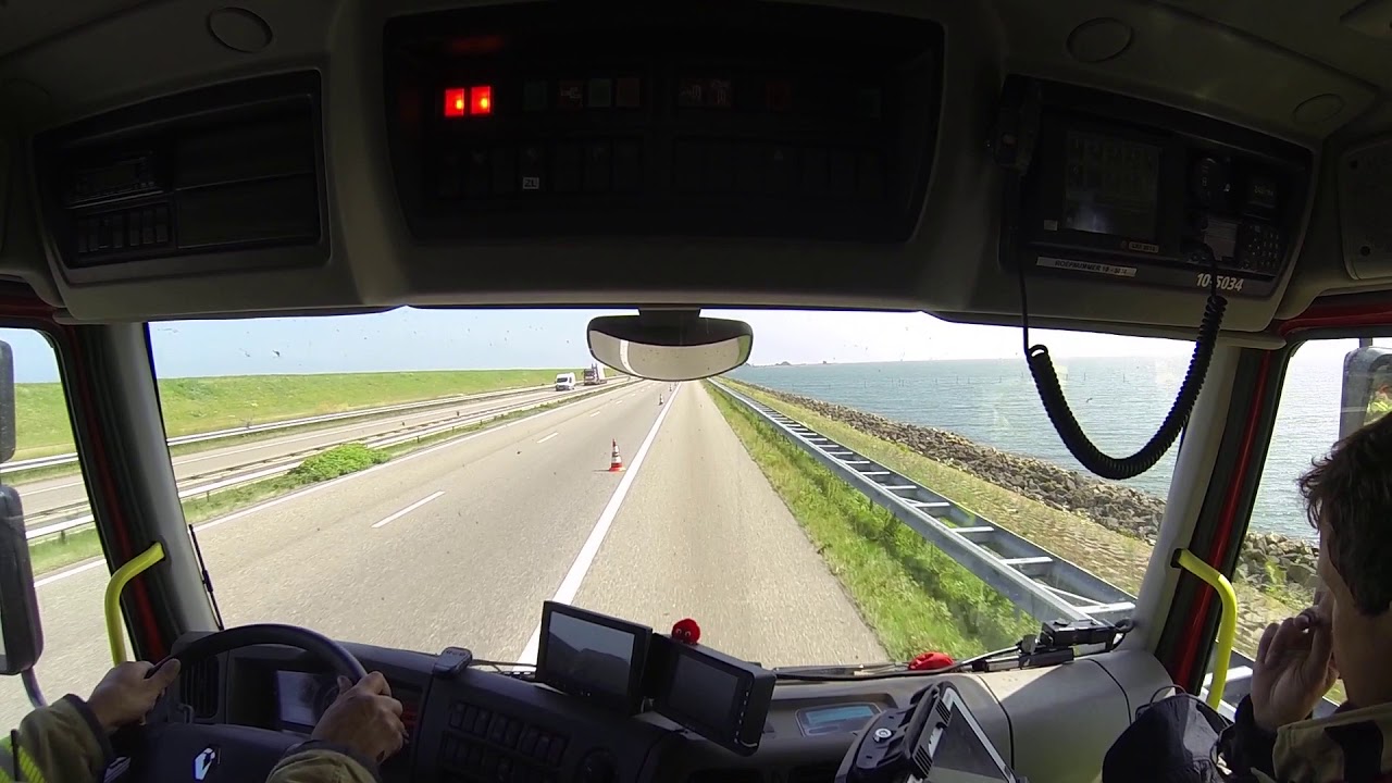 Brandweer Den Oever - P1 BRAND WEGVERVOER  A7 L - AFSLUITDIJK 86,6 BREEZANDDIJK 105034