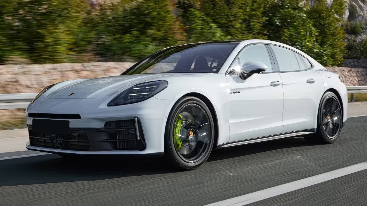 2025 Porsche Panamera Price & Performance Review