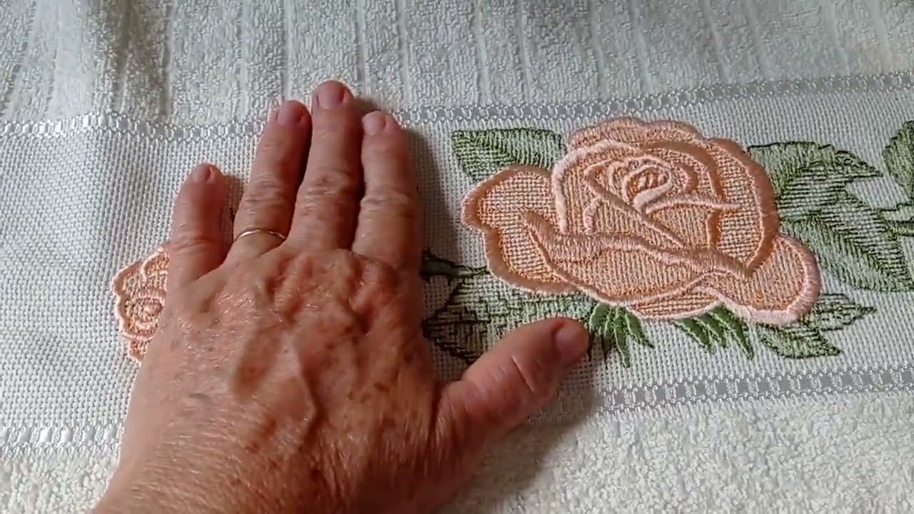 Festone em toalha de banho