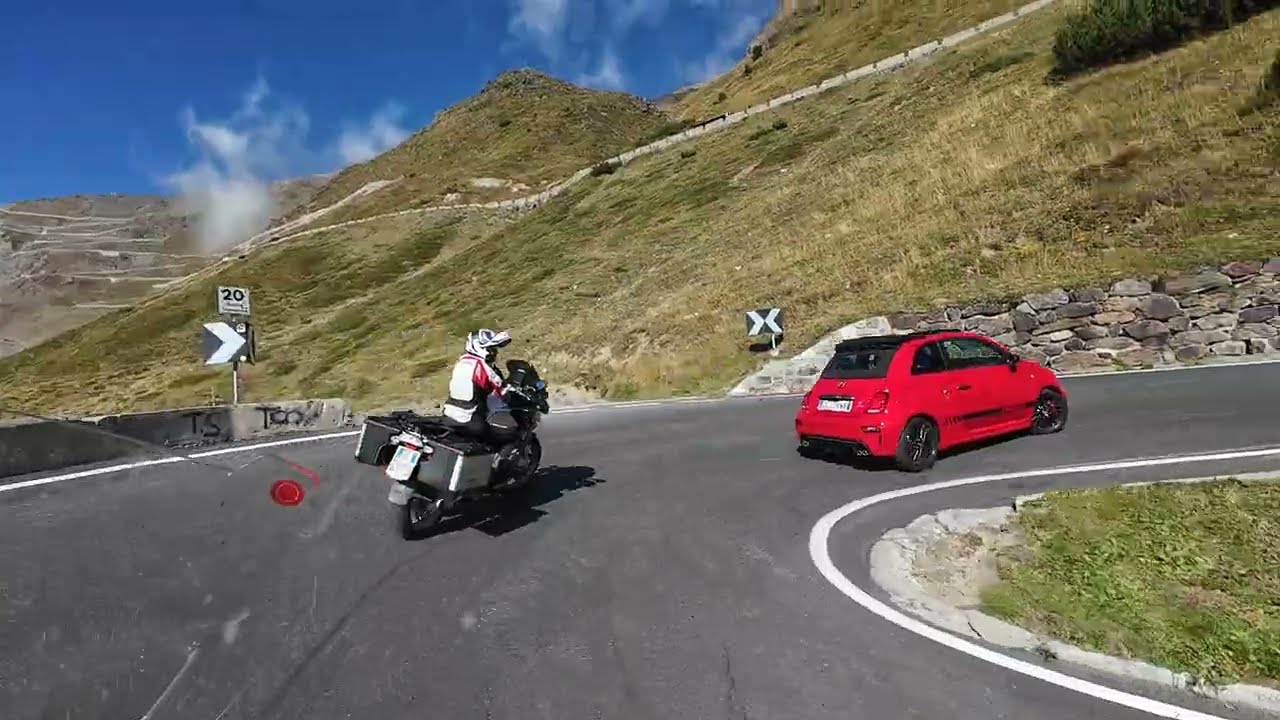 Bulutların Üstünde Gaz Açtım - Stelvio Pass🇮🇹 2.758m