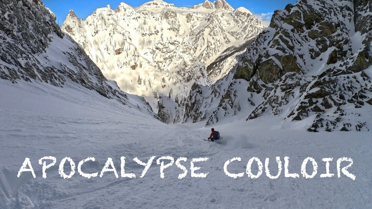 SKIING APOCALYPSE COULOIR