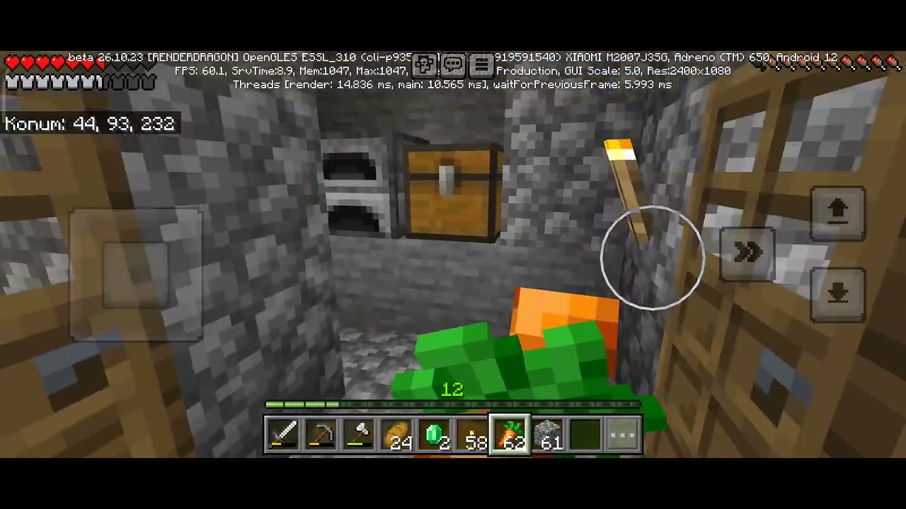 Minecraft oynuyorum (evimi düzenledim)