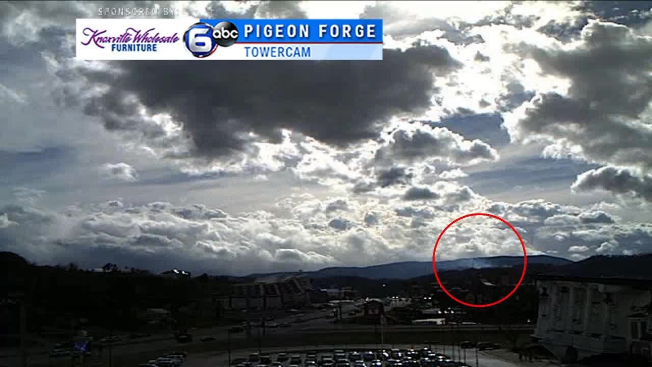 Smoke time-lapse from Pigeon Forge weather camera looking eastward towards Smokies