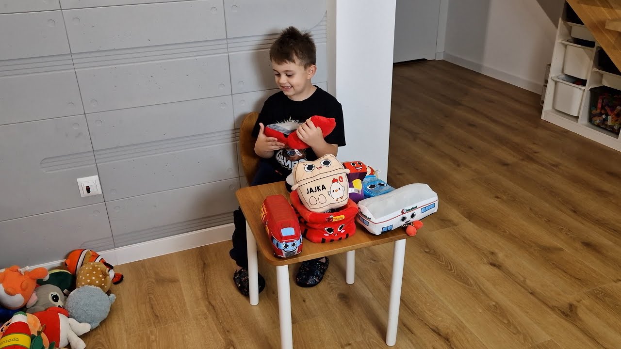 🎉OliwierTV 🎉 Biedroniaki i ich nowi przyjaciele! 🐞🧸