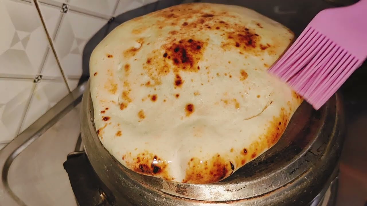 ढाबा स्टाइल तंदूरी रोटी घर पर | Soft & Fluffy Tandoori Roti Recipe #Guni Ki Rasoii