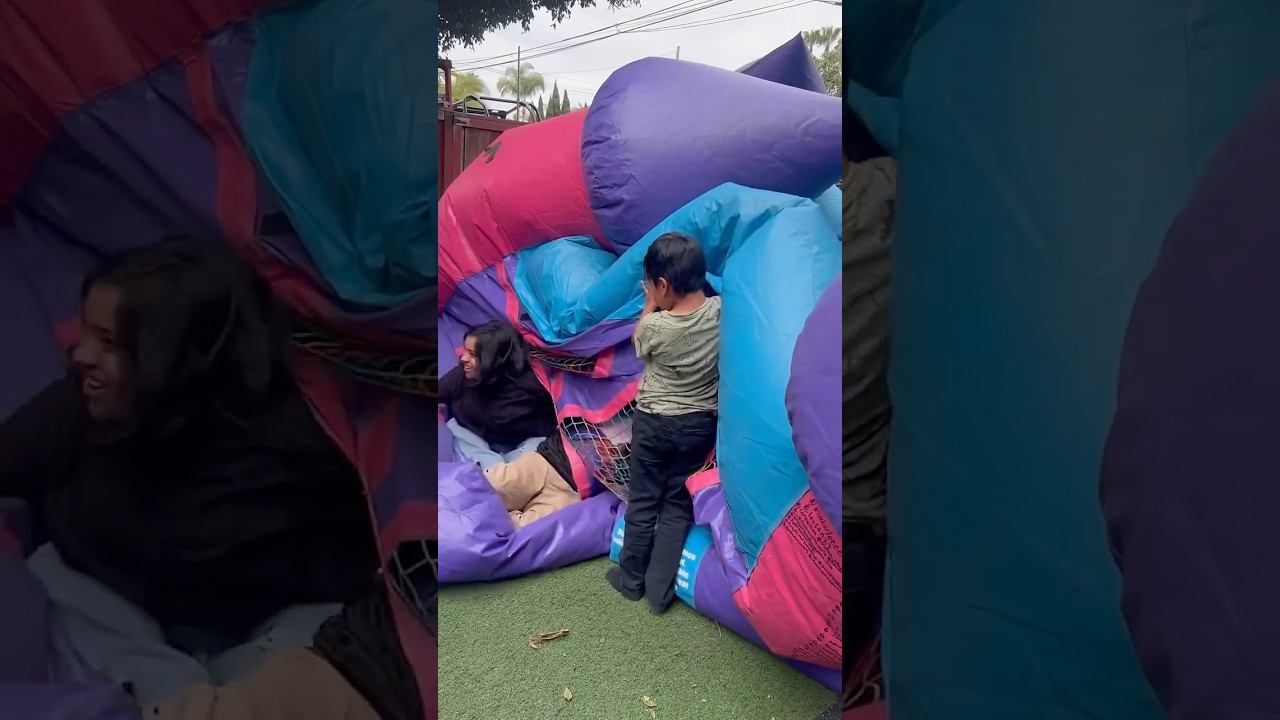 😱What would you do if this was your bounce house? #bouncehouserental