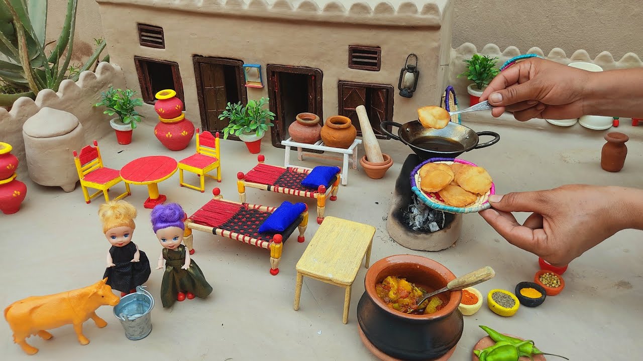 Miniature Puri + Aloo Tamatar Sabzi | Aloo Tamatar Recipe | Mini cooking | Pak Miniature village