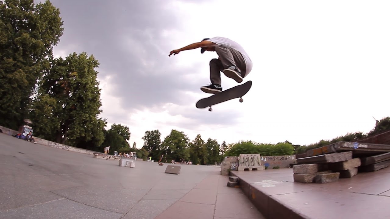 Compadres skateboarding movie - pt. 6 - Arturas Jendovickis