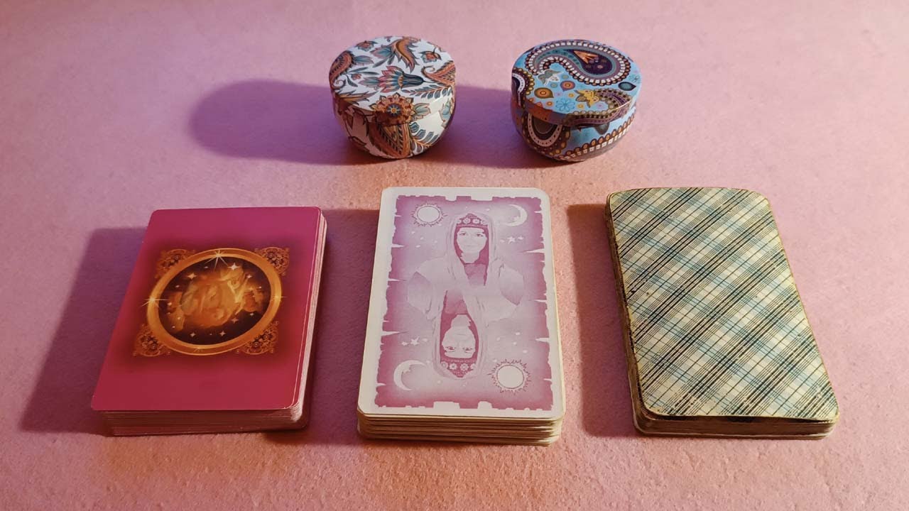 ¿TE HA SIDO INFIEL? Tarot interactivo.
