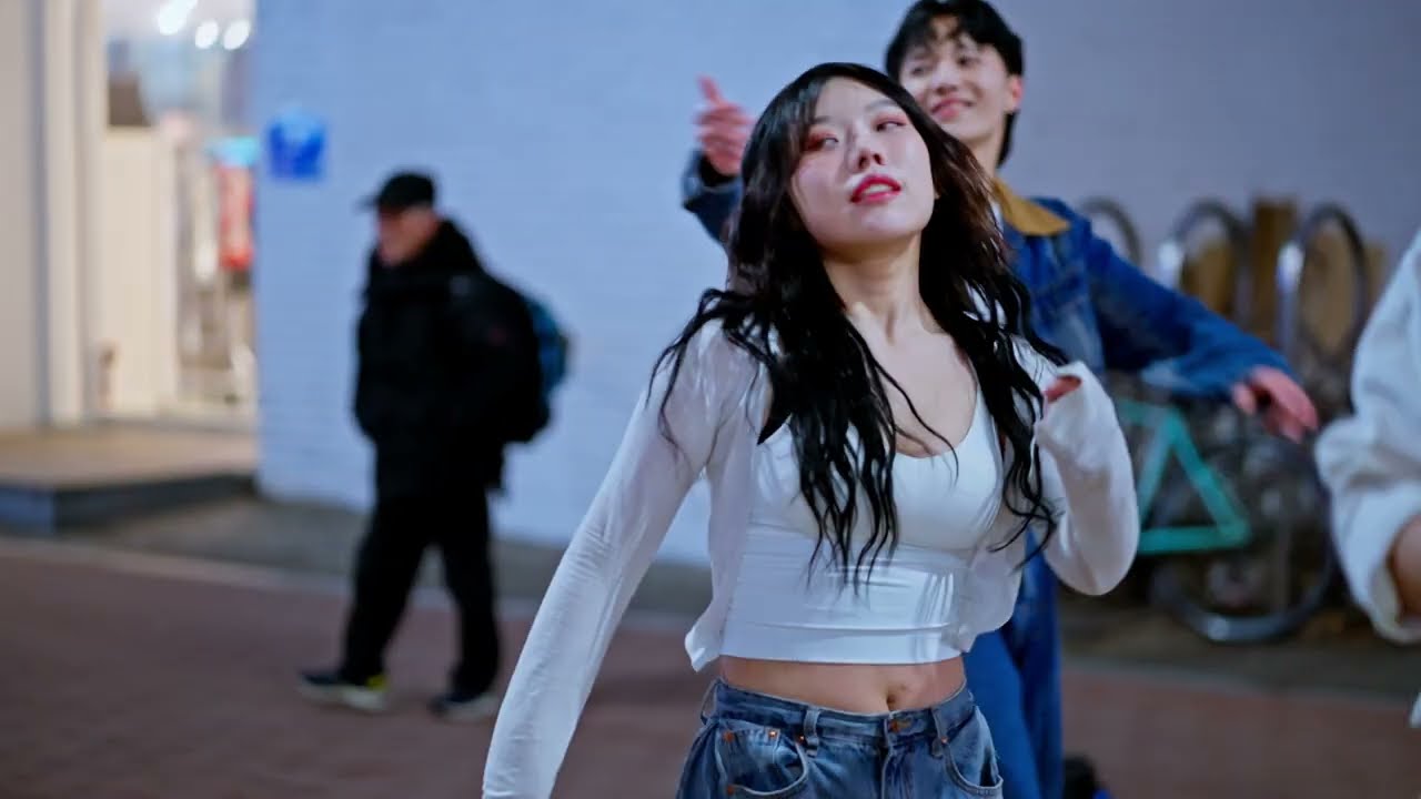 [ Ice On My Teeth ] _ 비아워 댄스크루 _ 홍대 댄스 버스킹  _ 26-02-11