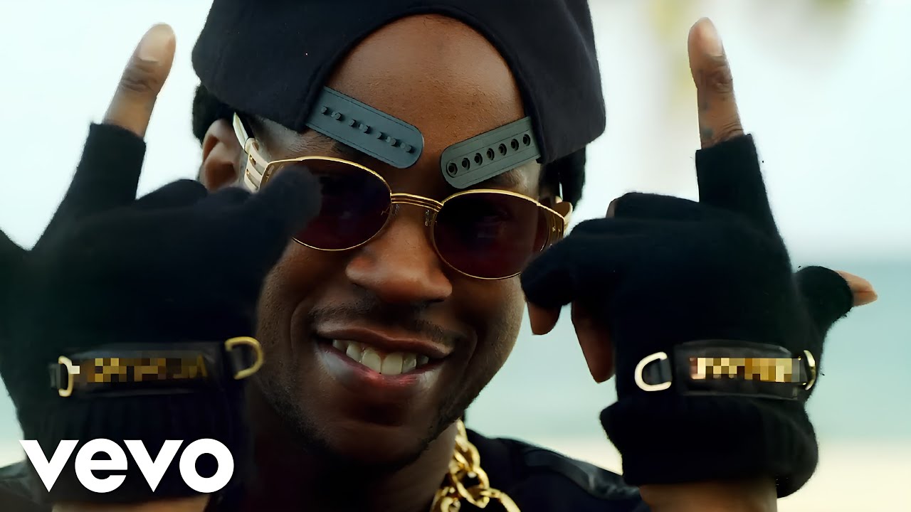 2 Chainz ft. Juicy J & Key Glock - BackWoods [Music Video]