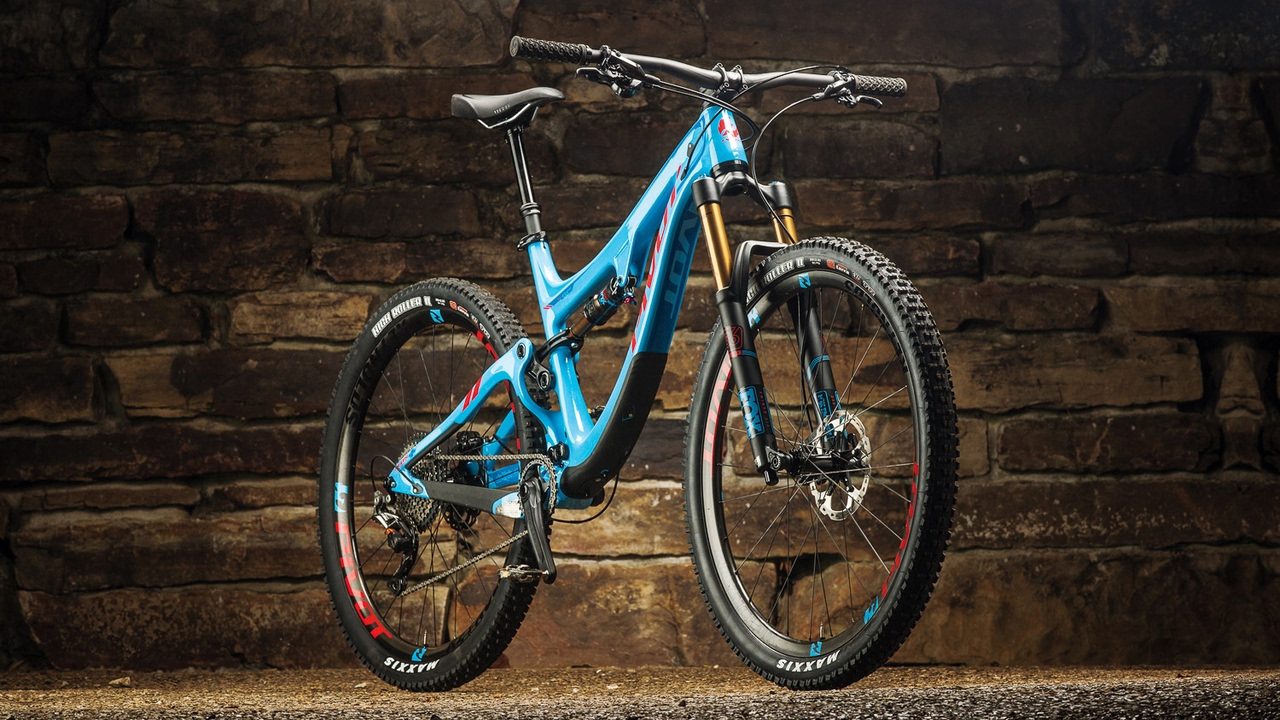 Pivot Switchblade Review – 2017 Bible of Bike Tests