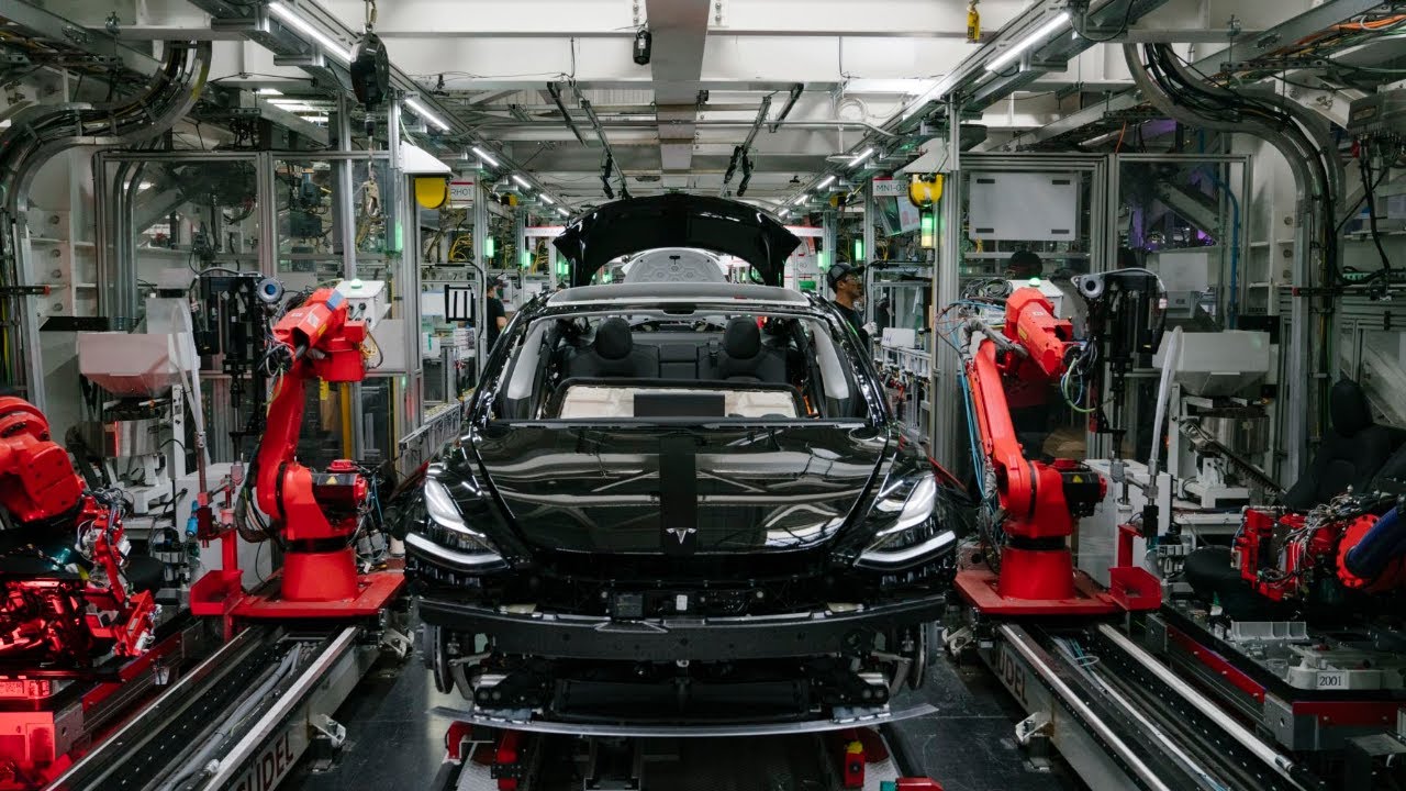 Внутри Gigafactory 3 Tesla в Китае - Взлетающий рынок электромобилей