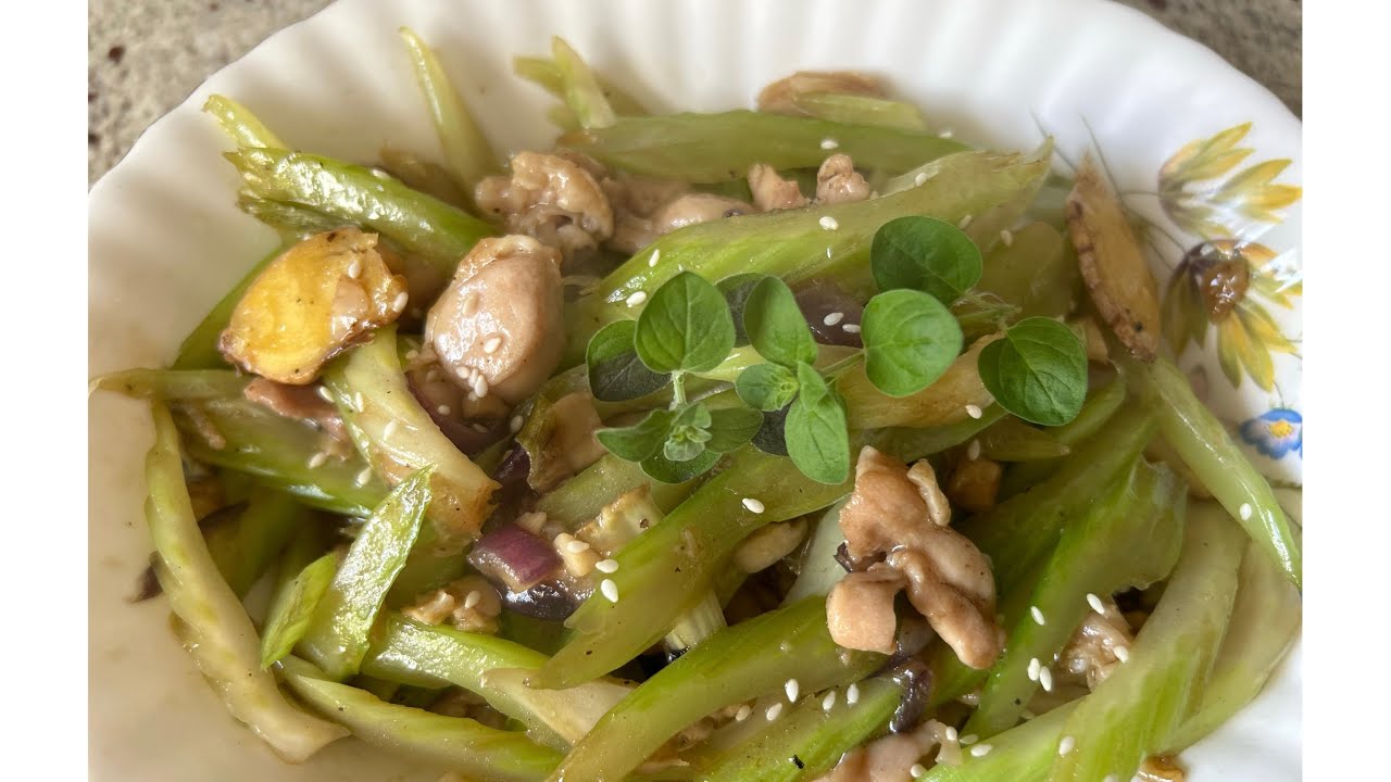 Stir fry celery and chicken