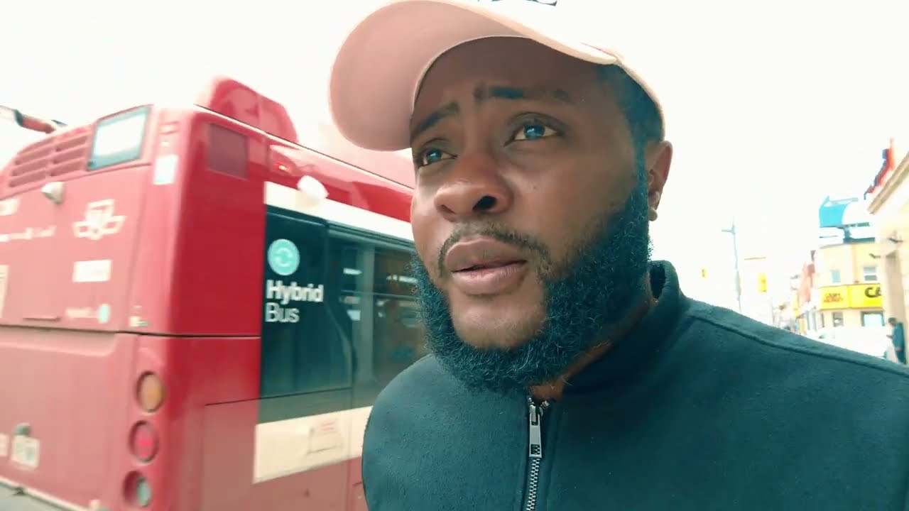VISITING LITTLE JAMAICA IN TORONTO | #JAMAICANMANTOUR