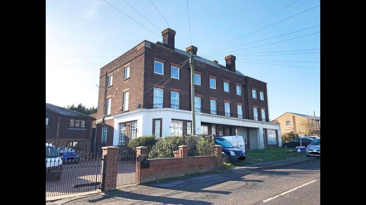 6 Avery Court, Avery Way, Allhallows, Rochester, Kent - May Online Auction