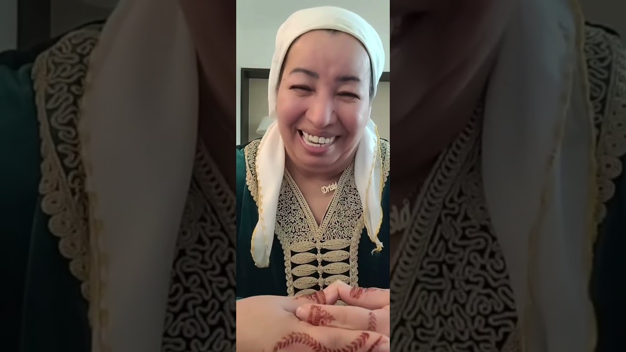 اتشدي كرشك بضحك مع خالتو  مجمعين ومفوجين مع بعضياتنا قصة كتبكي  لكن فرحتها خالتو