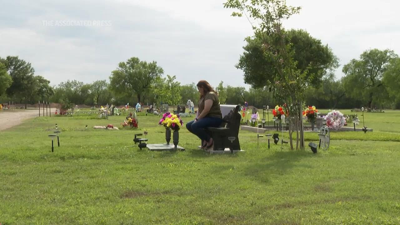 Uvalde victim's mother perseveres through teaching, connecting with 10-year-old daughter's memory