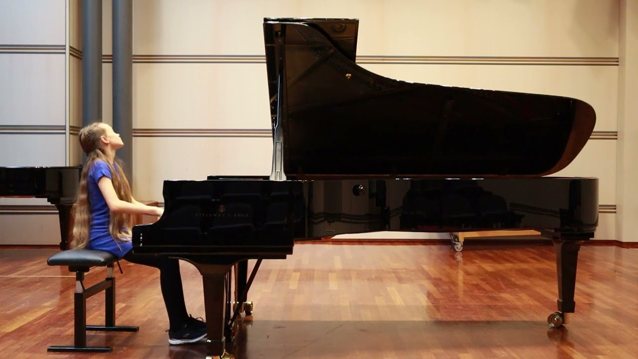 Geneva Junior Music Competition 2023 - Junior C - Piano - Naïma Pfiffer