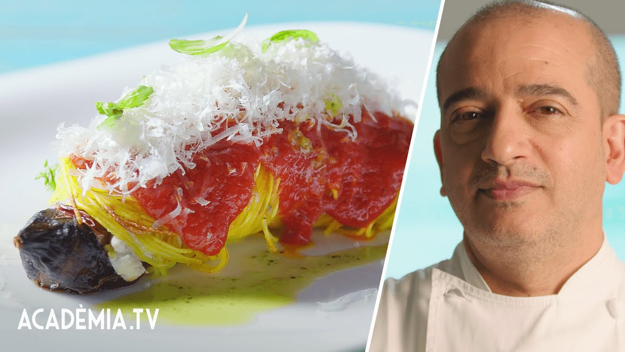 Cannolo siciliano di melanzane rivisitato di Pino Cuttaia