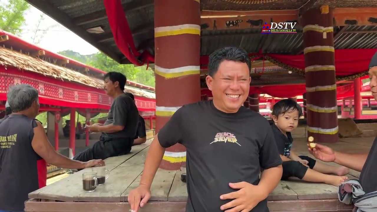 2. Mellao Alang Rambu Solo Pemakaman Almh. Maria Salea Randabunga' / Nenek Sembilan jaya di Ariang