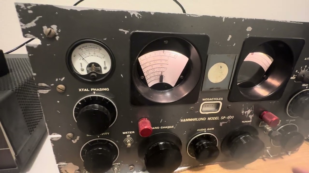 Ресивер Hammarlund SP-600. Длительная демонстрация работы в диапазонах SSB и AM для любительской ...