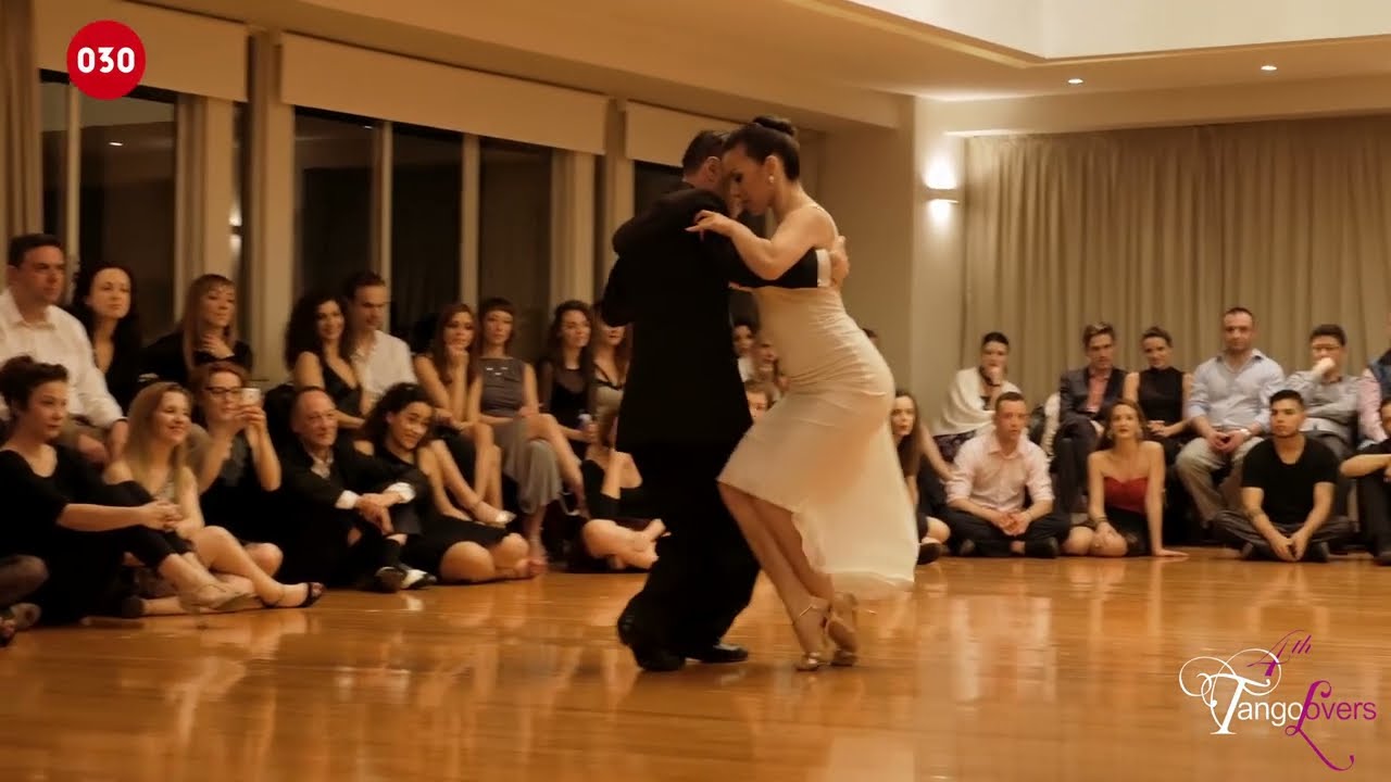Yanina Quiñones y Neri Piliu – La milonga de Buenos Aires