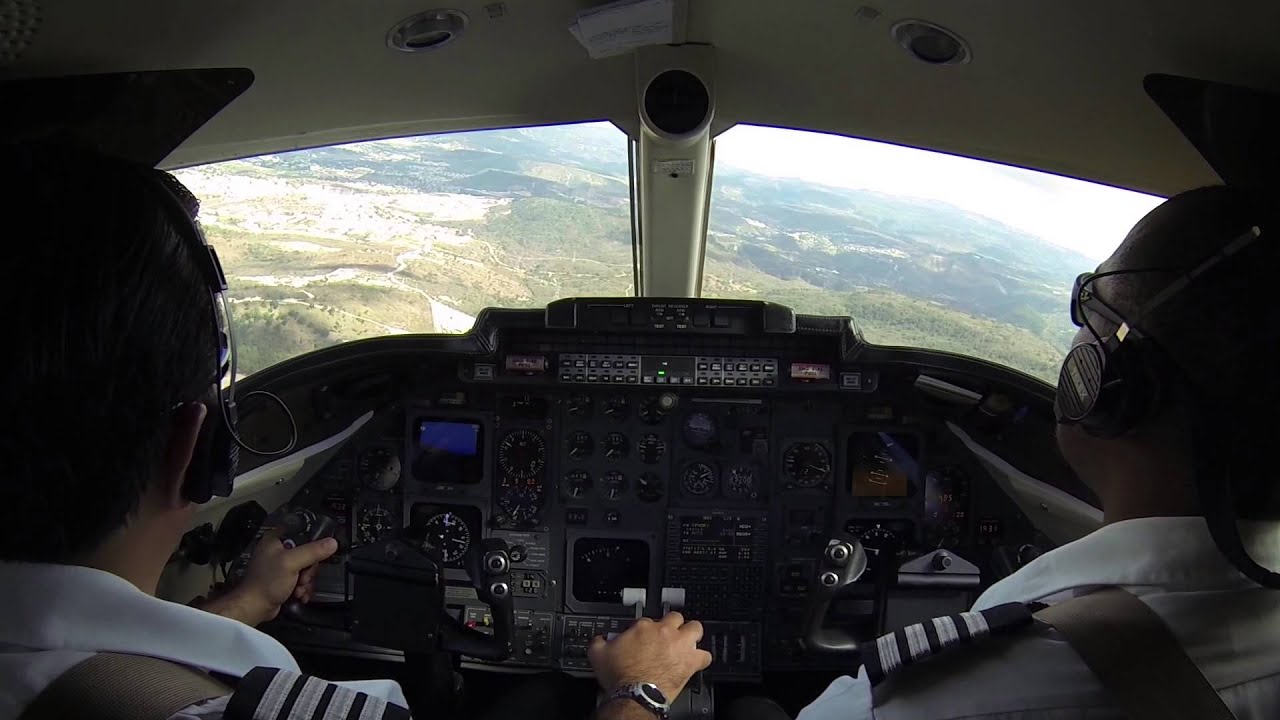 Learjet 31 Landing Toncontin MHTG 2.0