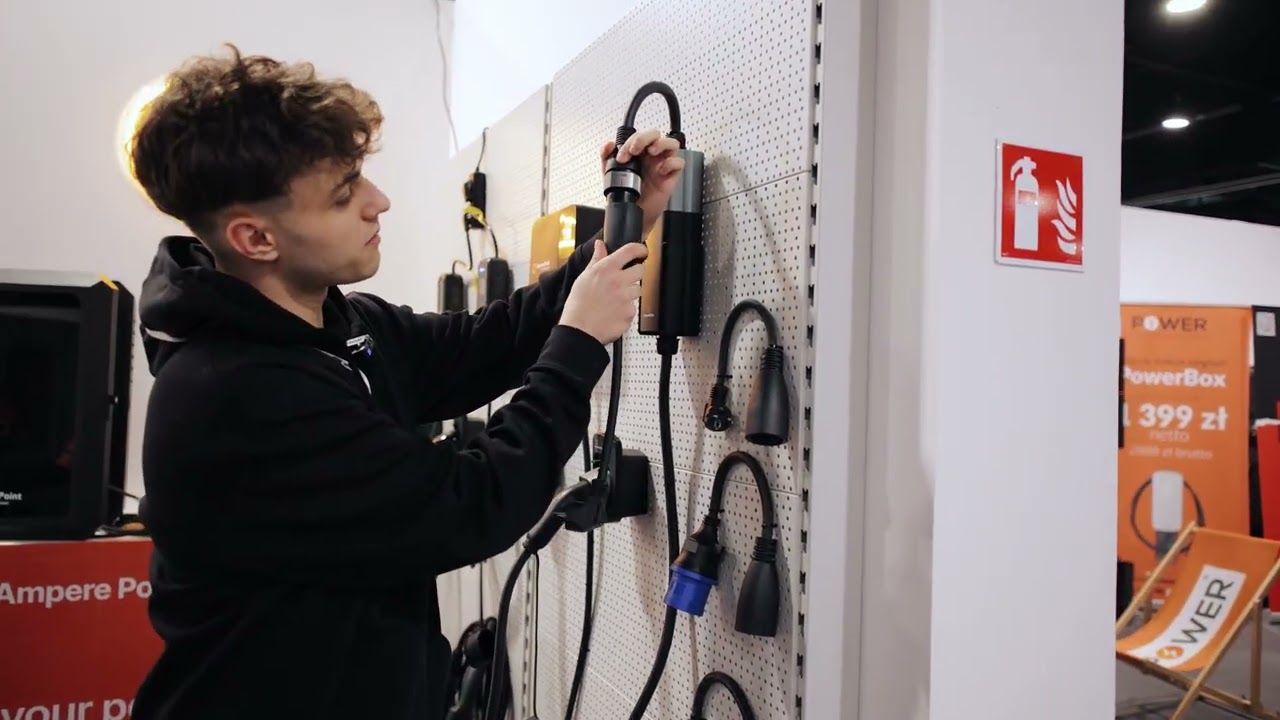 Ładowarka EV All in One do gniazd 32A, 16A i 230V i innych – system adapterów Ampere Point Q11 i Q22