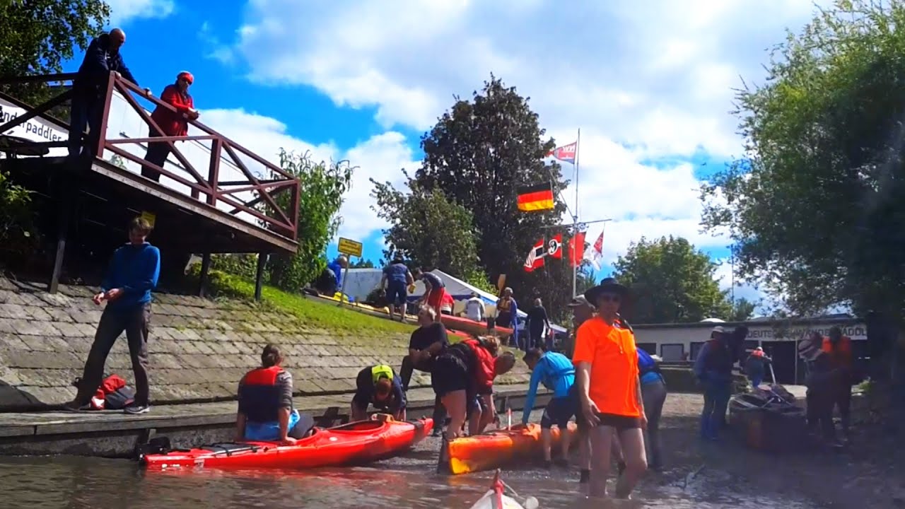 die ElPhi vom Wasser aus, NW-Hamburg Erkundungstour, Landungsbr&uuml;cken, Speicherstadt, Norderelbe,