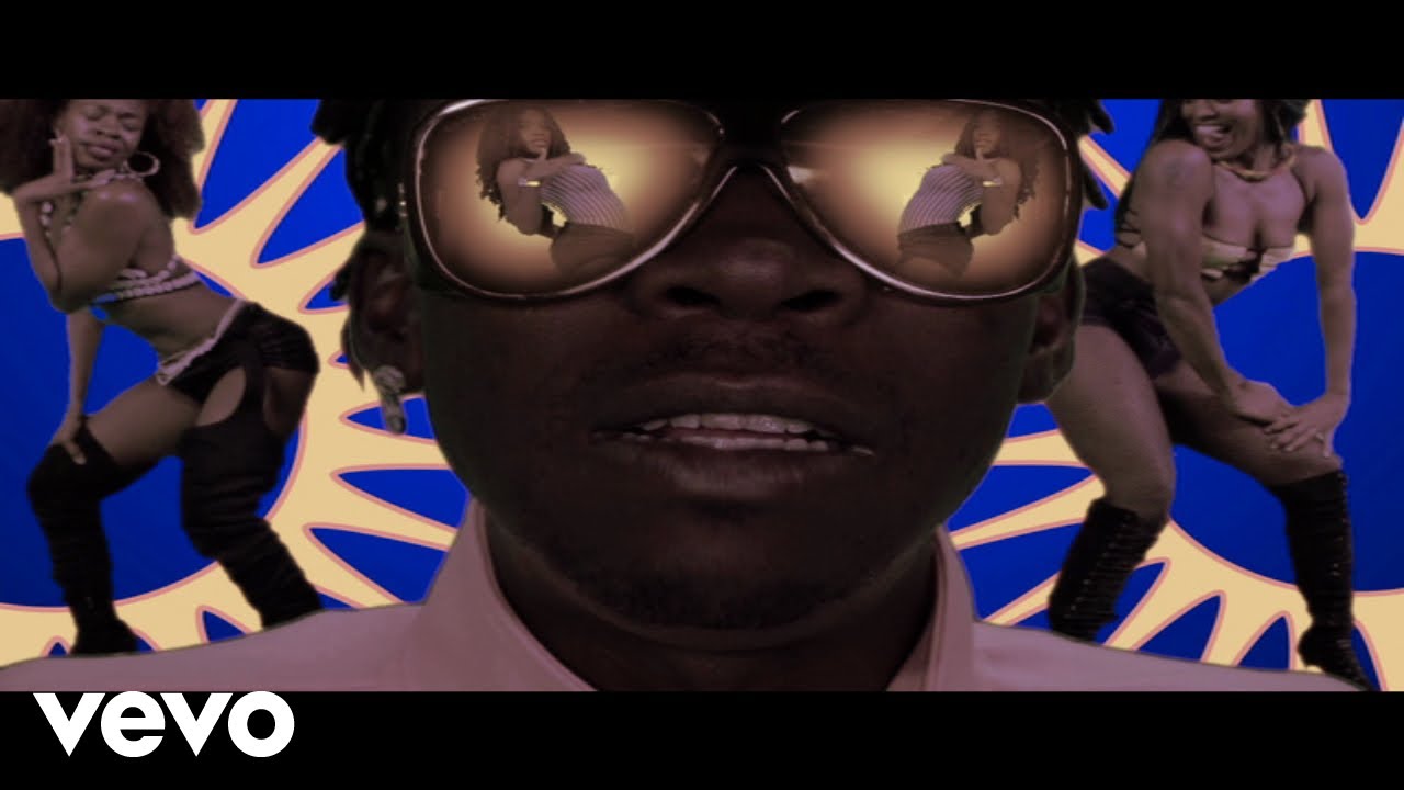 Chi Ching Ching - Cause Trouble (feat. Banx & Ranx) ft. Banx & Ranx