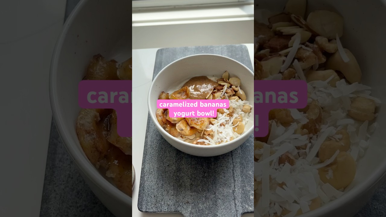 caramelized bananas Greek yoghurt bowl #greekyogurt #bananas #maplesyrup #cinnamon #breakfastideas