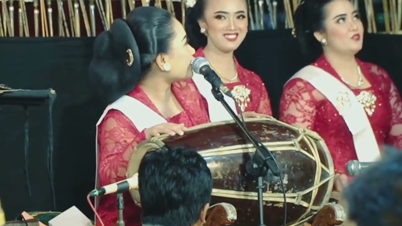 eka uget uget disawer khusus ngendang gentari seng nembang