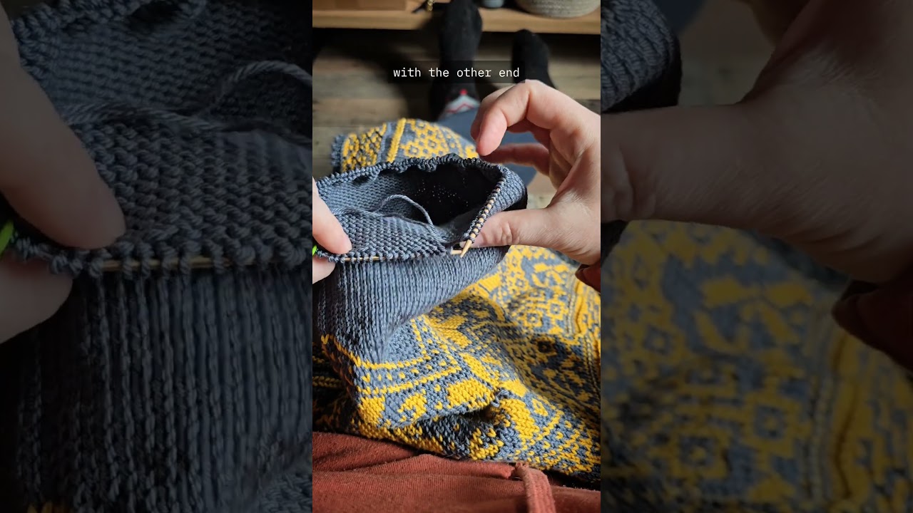 How to join new ball of yarn to your knit without any knots - weave in as you knit #knittingtutorial