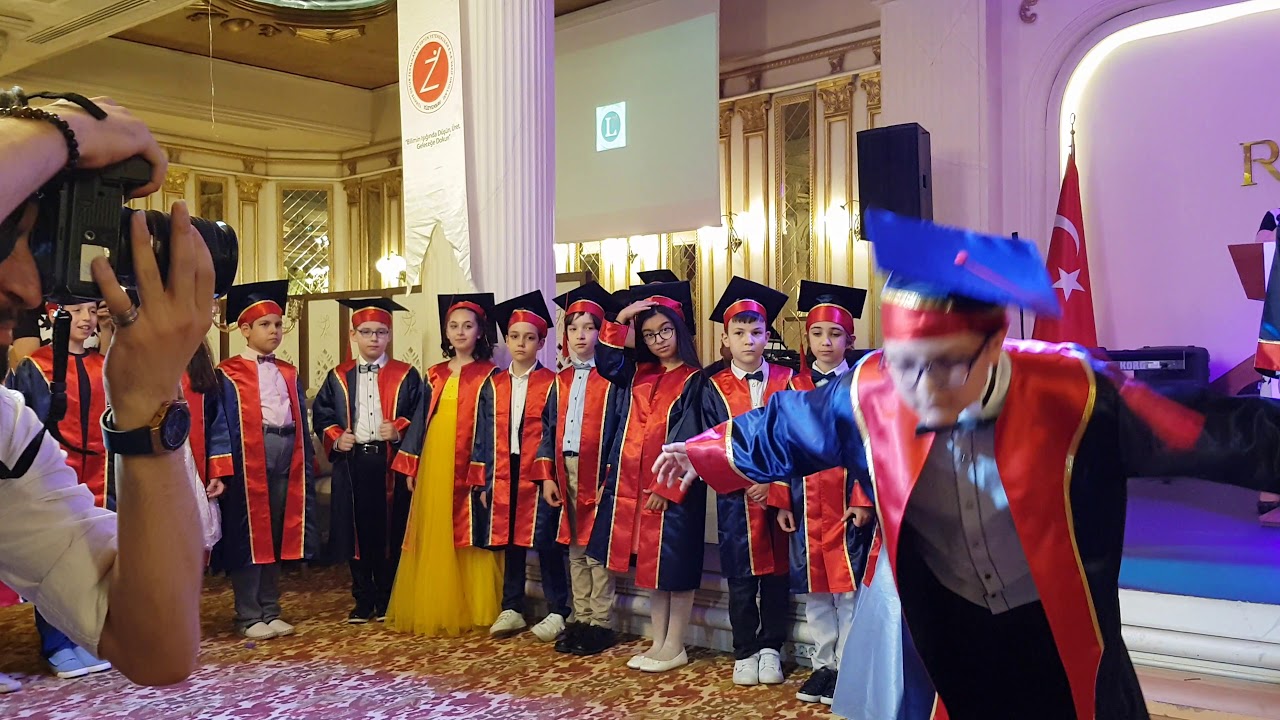 Mezuniyet Töreni • 4. Sınıf •TÜZYEKSAV Liderler Okulu