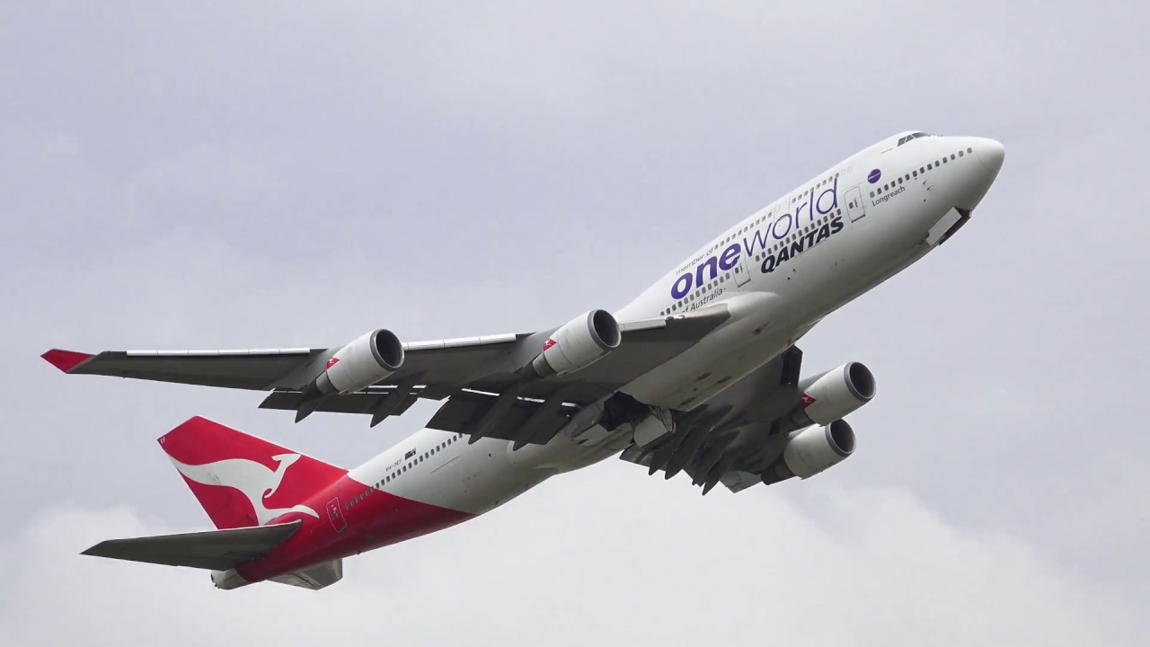 Plane Spotting at IKEA Tempe & Qantas Drive