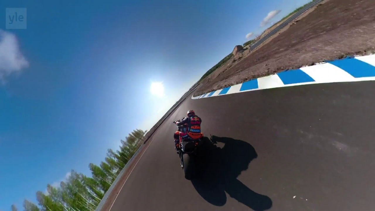 Mika Kallio koeajoi Suomen ensimm&auml;isen MotoGP radan | Kymiring