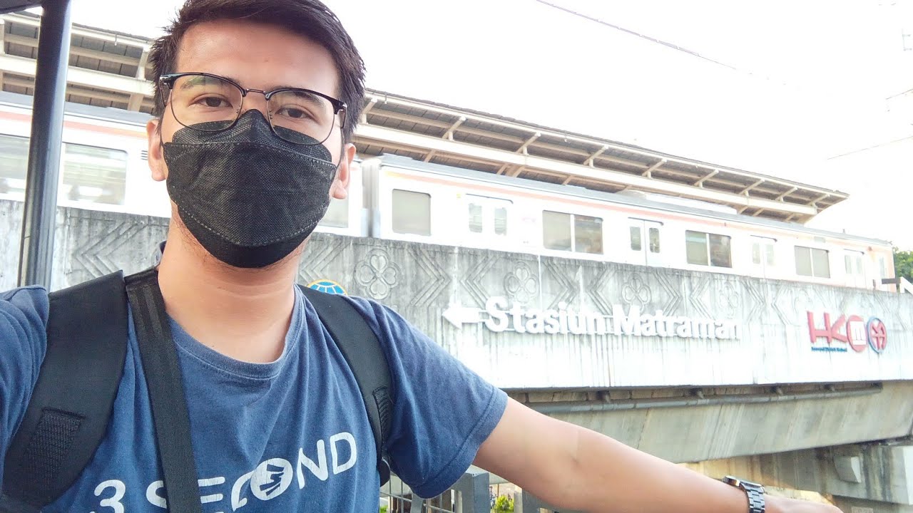 Turun stasiun ini, jalan kaki sebentar langsung menuju pasar ikan jatinegara
