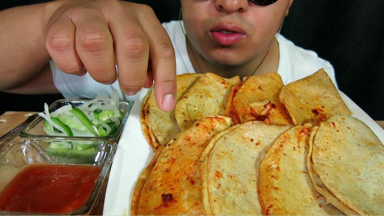 ASMR MUKBANG | COMIENDO TACOS DE CANASTA.