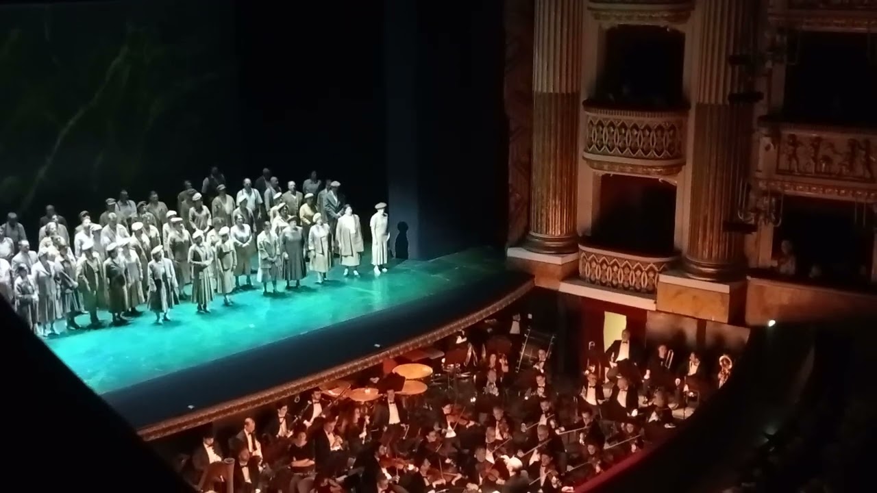 Teatro San Carlo  Napoli, Va pensiero.