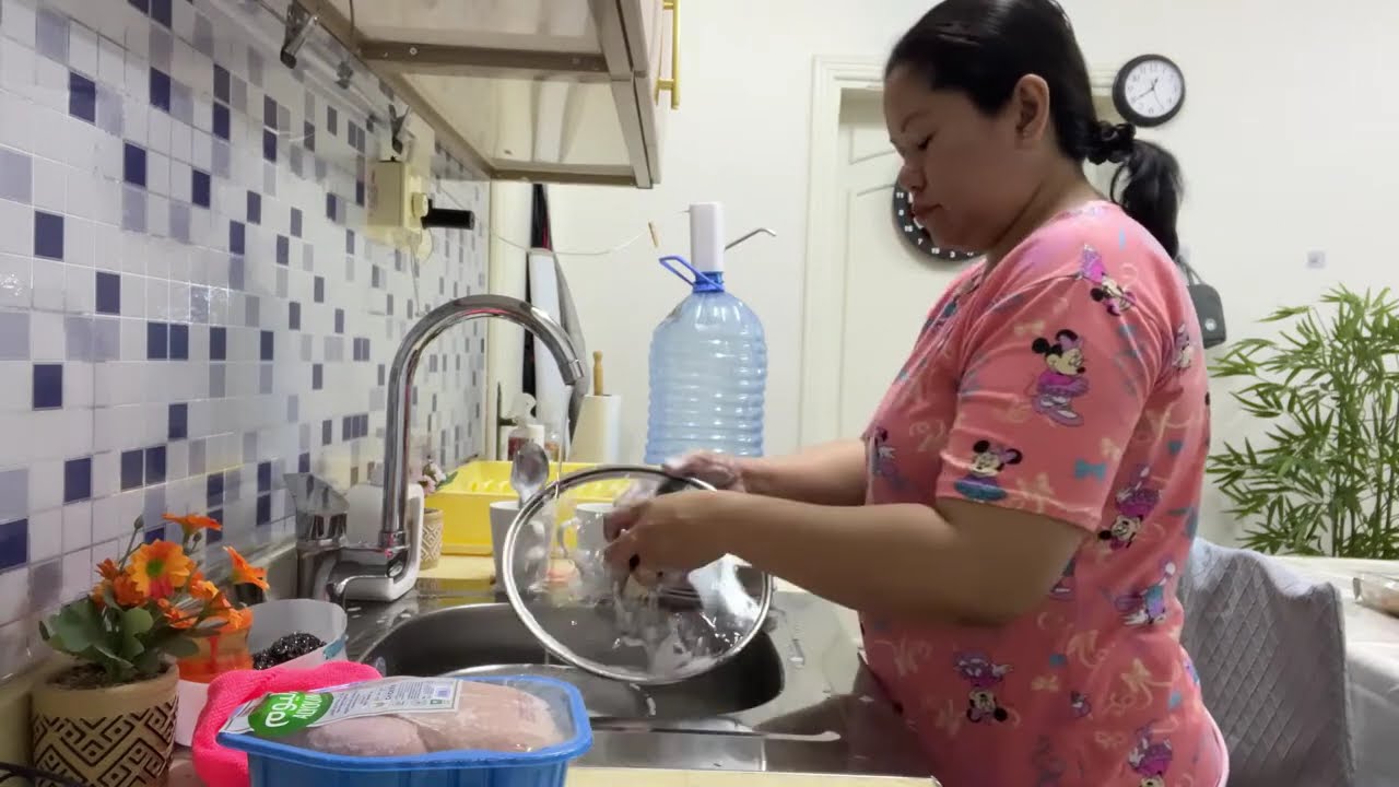 MGA GAWAIN NAMIN SA BAHAY PAG DAY OFF/NAG BAKE NG CAMOTE CAKE AT NAGLUTO NG MASARAP NA TINOLA