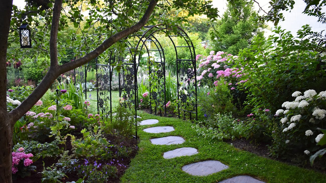 June Garden Tour🌻Cottage Garden Tour at Sunset // Northlawn Flower Farm