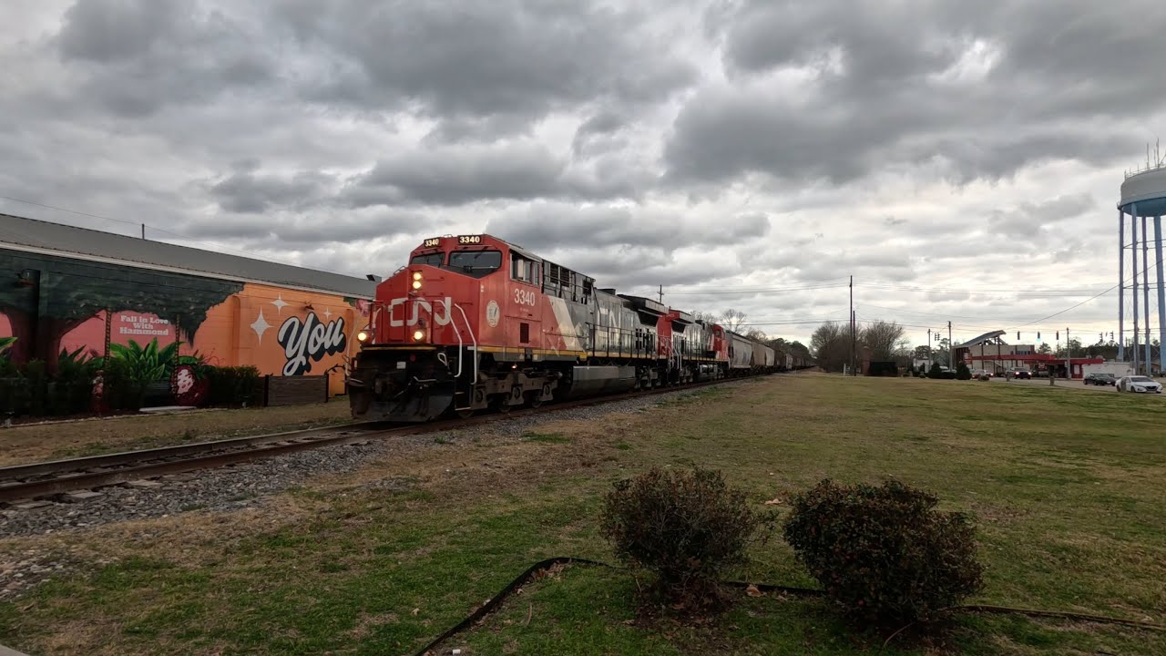 CN 3340 and CN 3425 in Hammond, LA