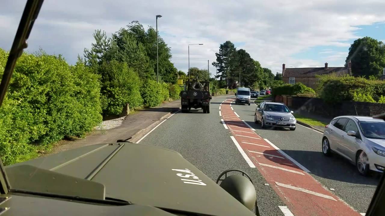 Diamond T convoy