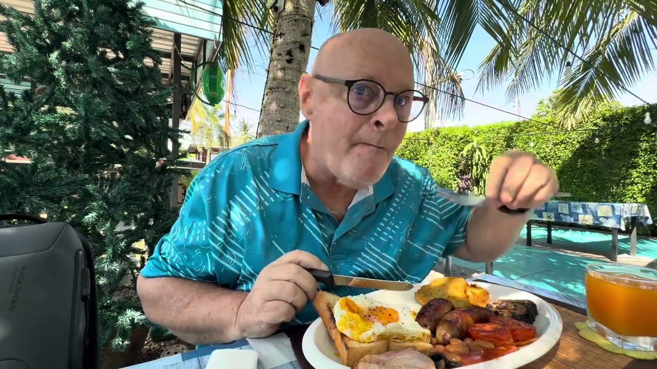 English Breakfast at Harry’s Hua Hin