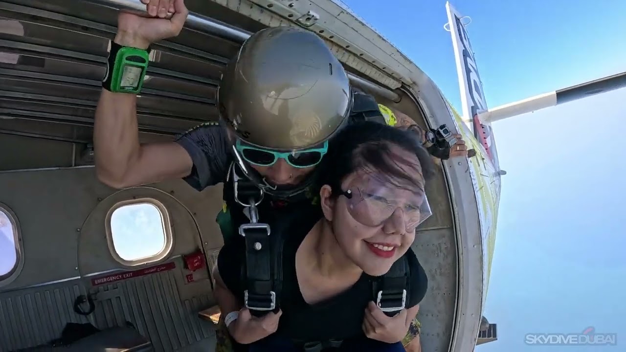 Skydive Dubai ni Kunzgurl 2025