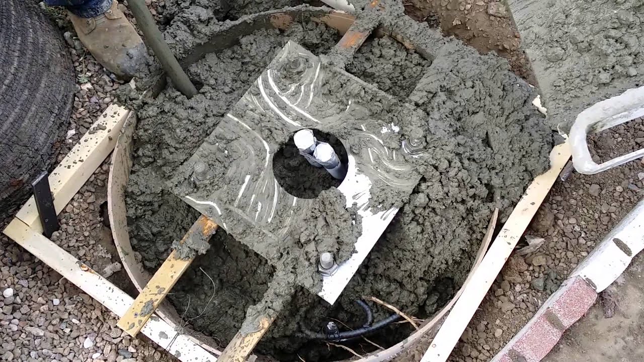 How to Make a Concrete Foundation for Solar Lights